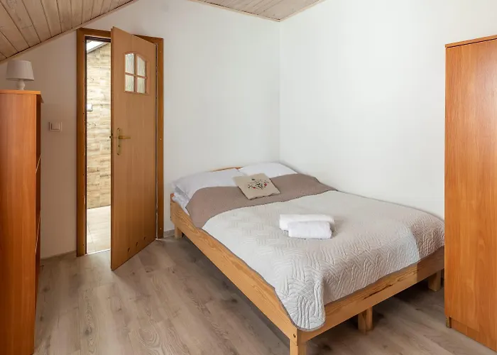 Wdzydzanin 公寓 齐泽图霍尔斯凯